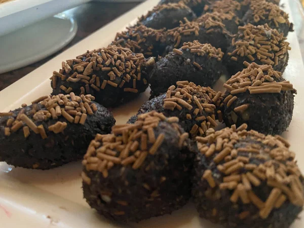 Concept Van Heerlijk Eten Met Chocolade Muffins Lichte Achtergrond — Stockfoto