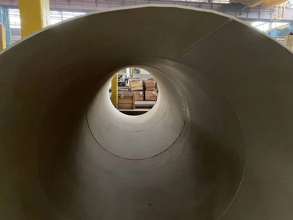 Фрагмент Металлургического Завода Трубой Большого Диаметра Переднем Плане Выборочный Фокус — стоковое фото