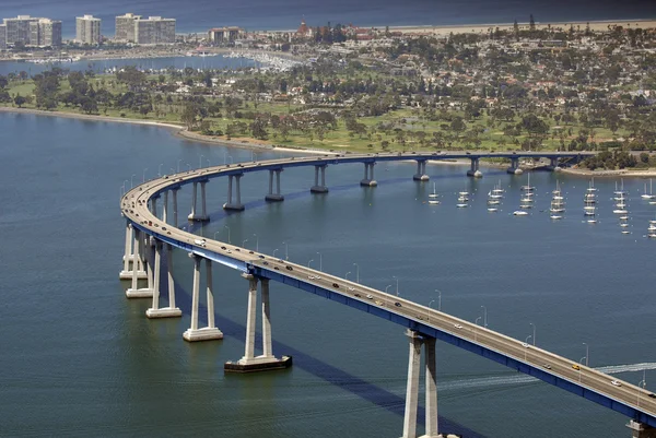 Vista panorámica del Puente Coronado Bay de San Diego — Foto de Stock