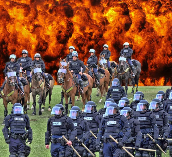 Policía ecuestre — Foto de Stock