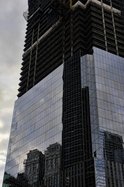 La Torre de la Libertad se eleva a más de 1000 pies — Foto de Stock