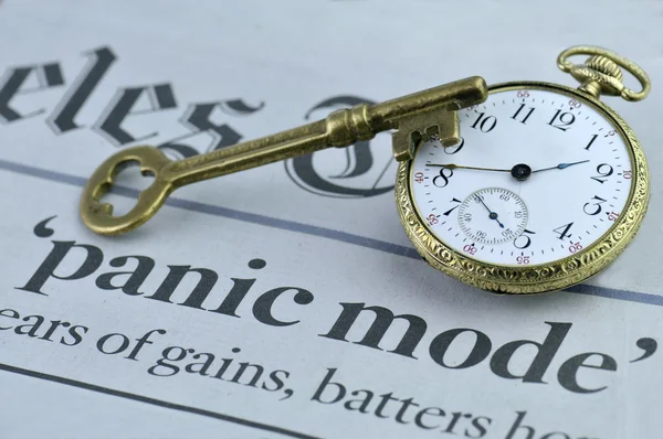 Montre de poche et clé squelette — Photo