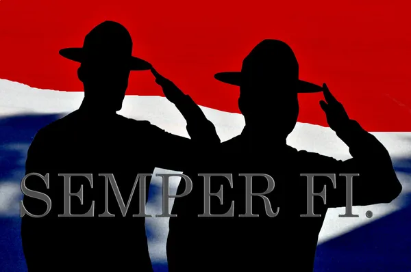 Silhouette zweier Marineinfanteristen — Stockfoto