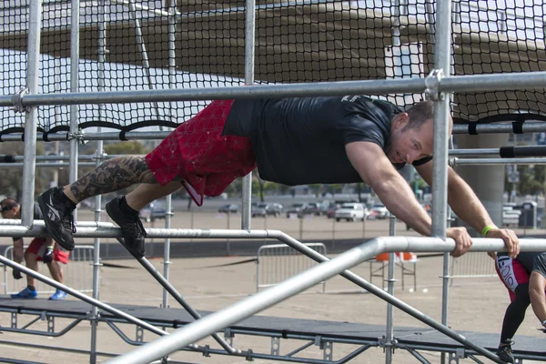 Les participants au défi de fitness Alpha Warrior Image En Vente