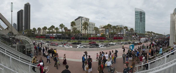 Panoramic street view of Comic-Con 2013 in San Diego, California. — Stock Photo, Image