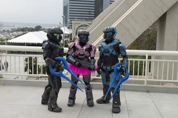 Participants attend the yearly Comic-Con convention — Stock Photo, Image