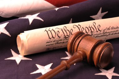 Amerikan bayrağı ve bizim Anayasa