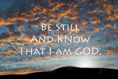 Hilltop dramatik ışık ile