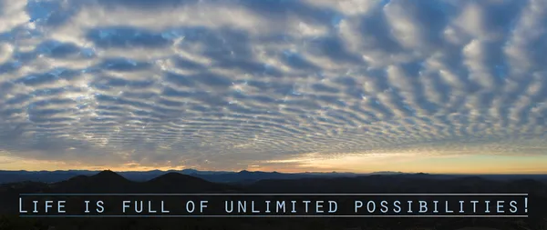 Nuages avec ciel et citation — Photo