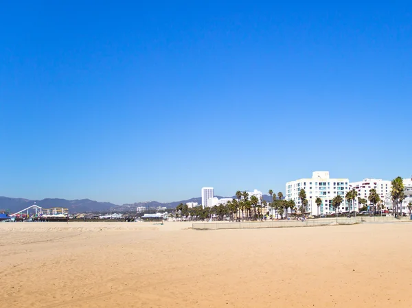 Santa Monica Pier, CA, and Hotels — Stock Photo, Image