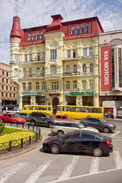 Kiev, ukraine-juni, 12: snezhkov 's profitables Haus in der Puschkinstraße, kiev on June 12.2012. — Stockfoto