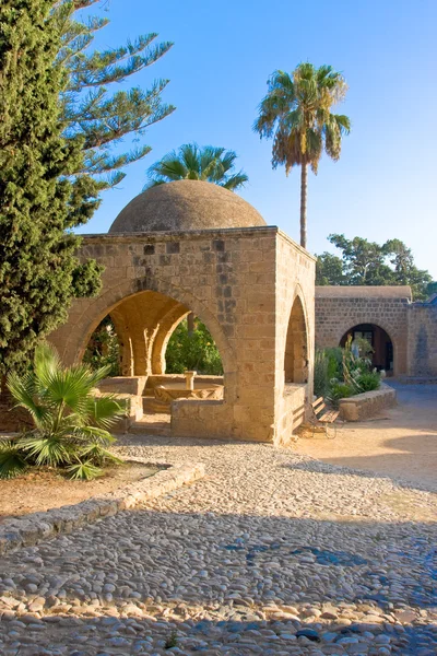 Octagonal fountain in courtyard of monastery. Ayia Napa, Cyprus — Stock Photo, Image