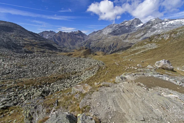 Mountain panorama, Noord-Italië, Europa — Stockfoto