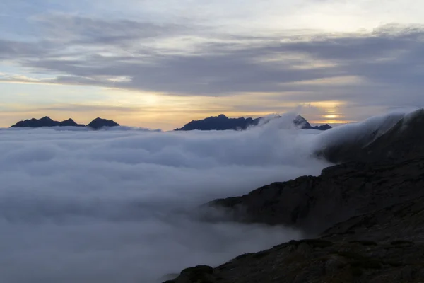 奥地利阿尔卑斯山脉，欧洲的日出 — 图库照片