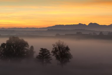Bavyera Alpleri, Almanya üzerinde gündoğumu