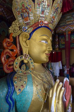 büyük Buda heykeli bir Tapınağı, ladakh, Hindistan içinde