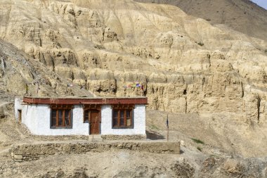ladakh, Hindistan dağlarında küçük ev