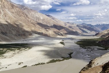 nehir shyoka dağlarda ladakh, Hindistan