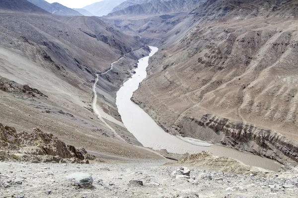 De rivier zanskar in ladakh, india — Stockfoto
