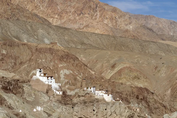 Basgo boeddhistisch klooster in ladakh, india — Stockfoto