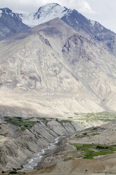 ภูเขาที่สวยงามของลาดัก ประเทศอินเดีย — ภาพถ่ายสต็อก
