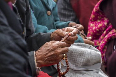 ladakhi tutan ahşap tespih, ladakh, Hindistan