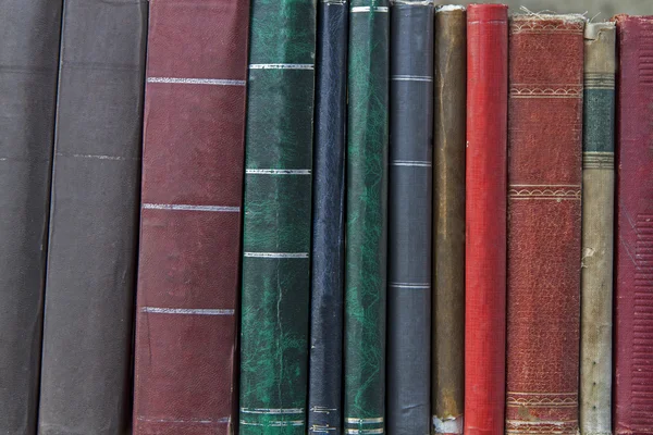 Ένα σωρό των παλαιών ξεπερασμένο βιβλία — Φωτογραφία Αρχείου