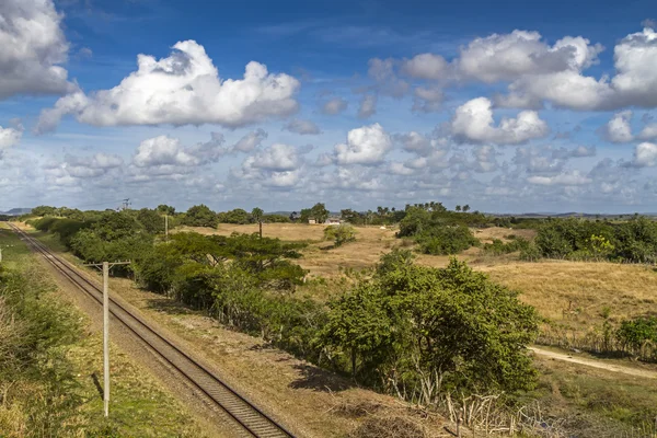 Railroad track on the island of Cuba — Stock Photo, Image
