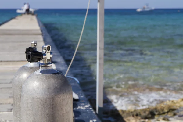 Réservoirs d'oxygène pour la plongée sous-marine — Photo