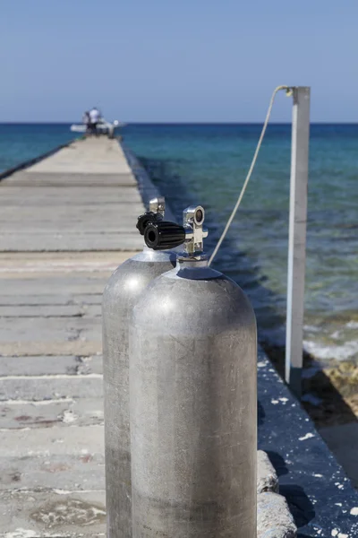 Réservoirs d'oxygène pour la plongée sous-marine — Photo