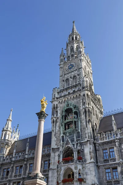 Оновлена ратуша в Мюнхені, Баварія, Німеччина — стокове фото