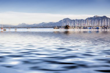 Yelkenli bavaria, Almanya için chiemsee Gölü üzerinde