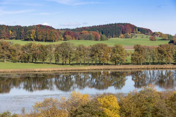 Sjön "egglsee" i Bayern, Tyskland, under hösten — Stockfoto