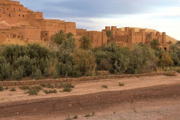 Historisches Dorf ait benhaddou, Marokko, im Abendlicht — Stockfoto