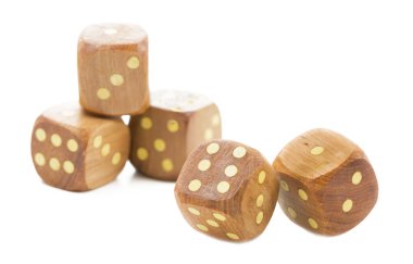 ahşap dices, üzerinde beyaz izole