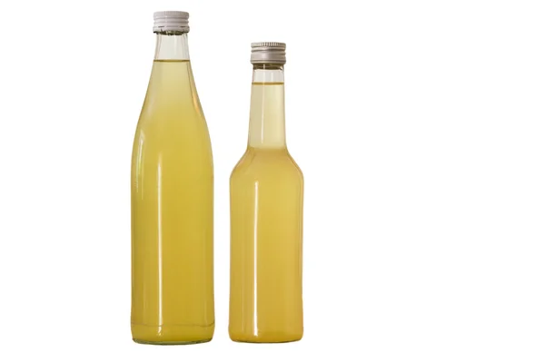 Bottles filled with elderflower syrup — Stockfoto