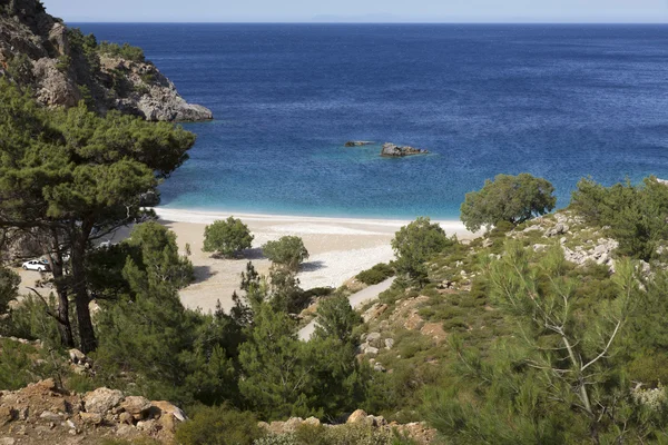 Nádherná pláž na ostrově karpathos, Řecko — Stock fotografie