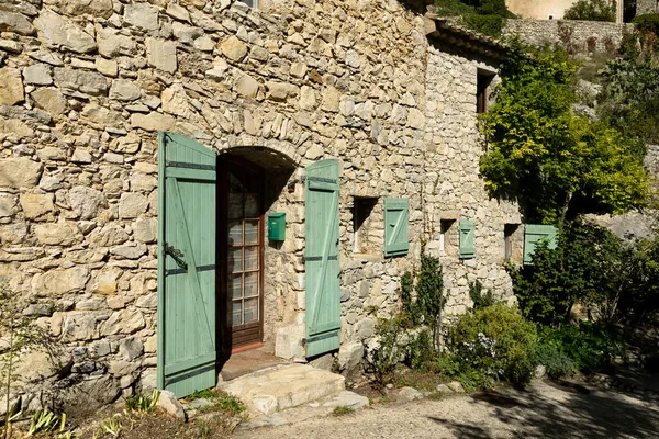 Façade Maisons Typiquement Françaises Dans Village Montagne Brantes France — Photo