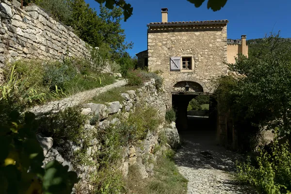 Villaggio Montagna Brantes Nel Dipartimento Vaucluse Francia — Foto Stock