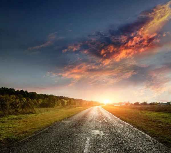 Asphaltierte Landstraße — Stockfoto