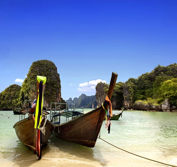 Traditionell thailändsk båt — Stockfoto