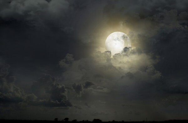 Ночное небо с луной
