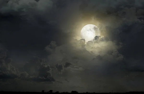 Cielo notturno con la luna Fotografia Stock