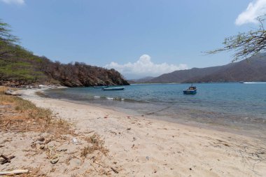 Tayrona Doğal Parkı 'nda Waikiki Adası Sahili manzarası