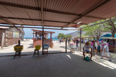 Tayrona Ulusal Parkı 'ndaki Concha Körfezi Restoranları ve Kırsal Yemek Dükkanları