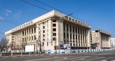 Bucharest, ro - Mart 03: casa radyo üzerinde 03 Mart 2013, Bükreş, Romanya. Casa radyo Çavuşesku dönemi üzerinden bir miras olan bir büyük yarım kalan binadır.