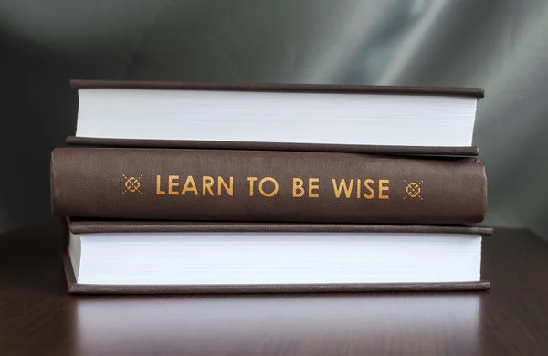 Learn to be wise. Book concept. — Stock Photo, Image