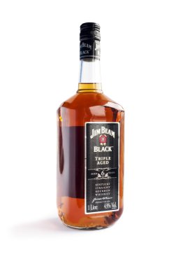 jim beam siyah beyaz zemin üzerine izole şişe.