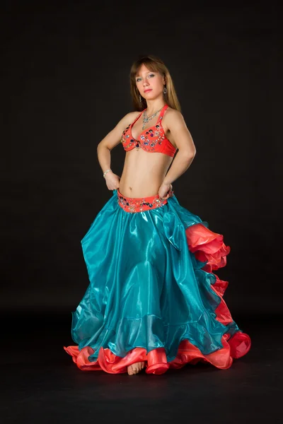 Belly dancer — Stock Photo, Image