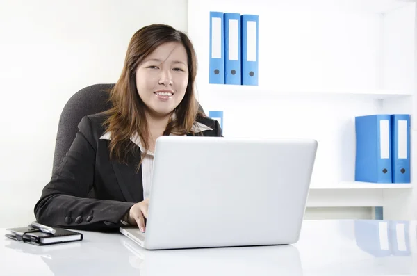 Arbeit im Büro — Stockfoto